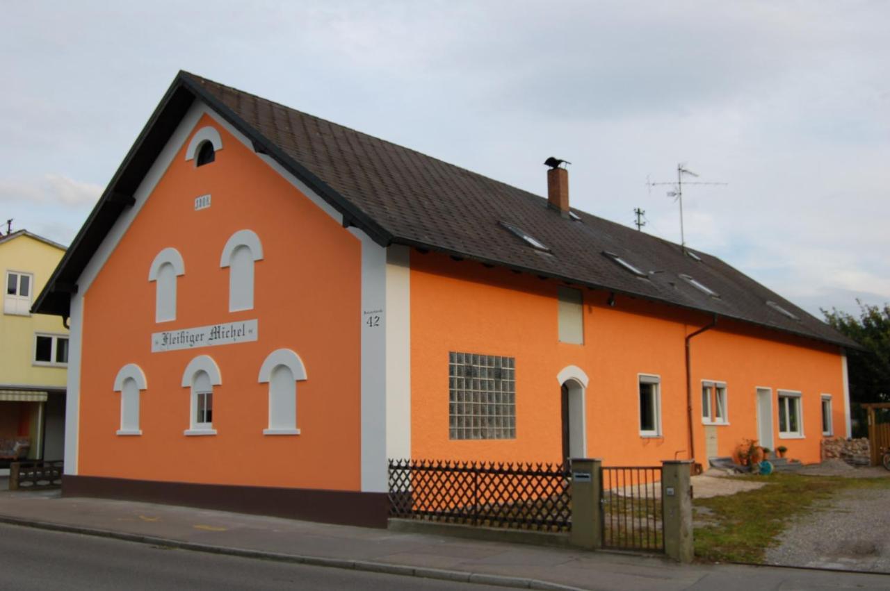 Nesthocker Café-Snackbar-Pension-Bauwagencamp Offingen Exterior foto